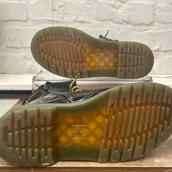 Dr Martens 1460 Patent Leather Lace Up Black Boots 8 Eyelets Zip, Junior Size 2 - Picture 3 of 6